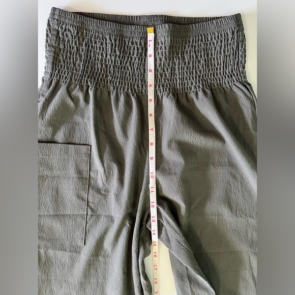 SHEIN Cargo Joggers Women’s M Smocked Elastic Waist Band Olive Khaki Green - Picture 3 of 8